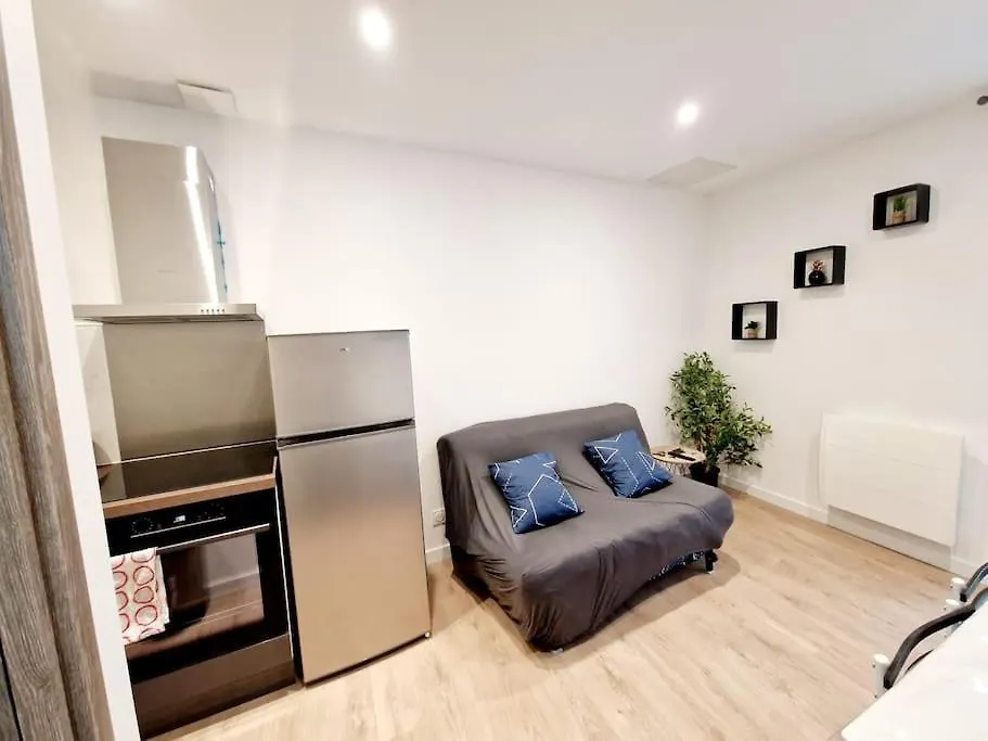 Appartement Moderne Neuf F2 Centre Ville Valence  0*, Valence (Drome) France